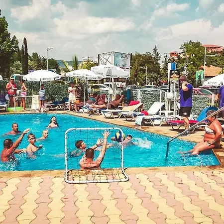 Bohemi And Free Parking Otel