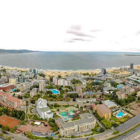 Bohemi And Free Parking Otel