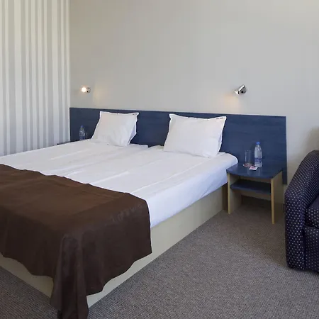 Otel Bohemi And Free Parking Sunny Beach