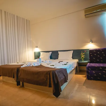 Bohemi And Free Parking Otel 3*