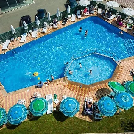 Bohemi And Free Parking Otel 3*