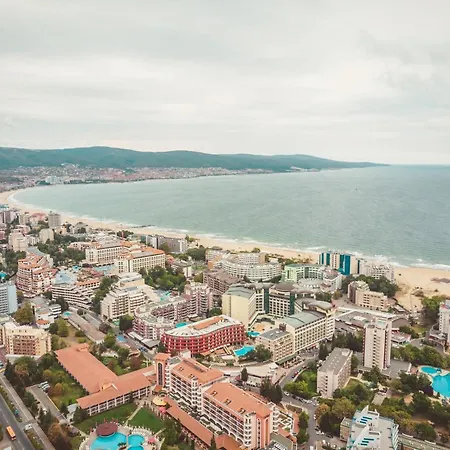 Bohemi And Free Parking Hotell Slăntjev Brjag