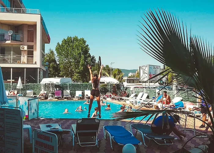 Хотел Bohemi 3*